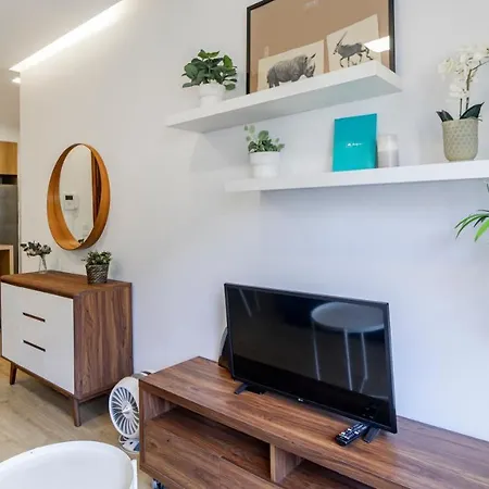 1br Retreat In Prime Location By Lovelystay Porto
