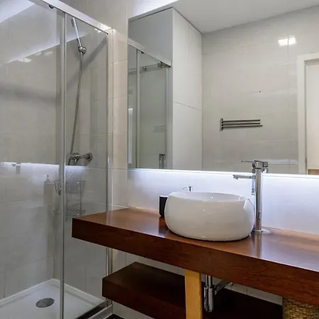 Apartment 1br Retreat In Prime Location By Lovelystay
