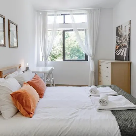 1br Retreat In Prime Location By Lovelystay