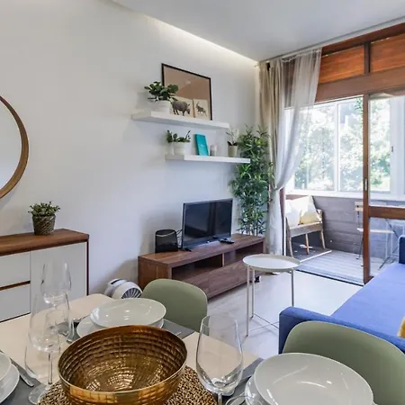 Apartment 1br Retreat In Prime Location By Lovelystay